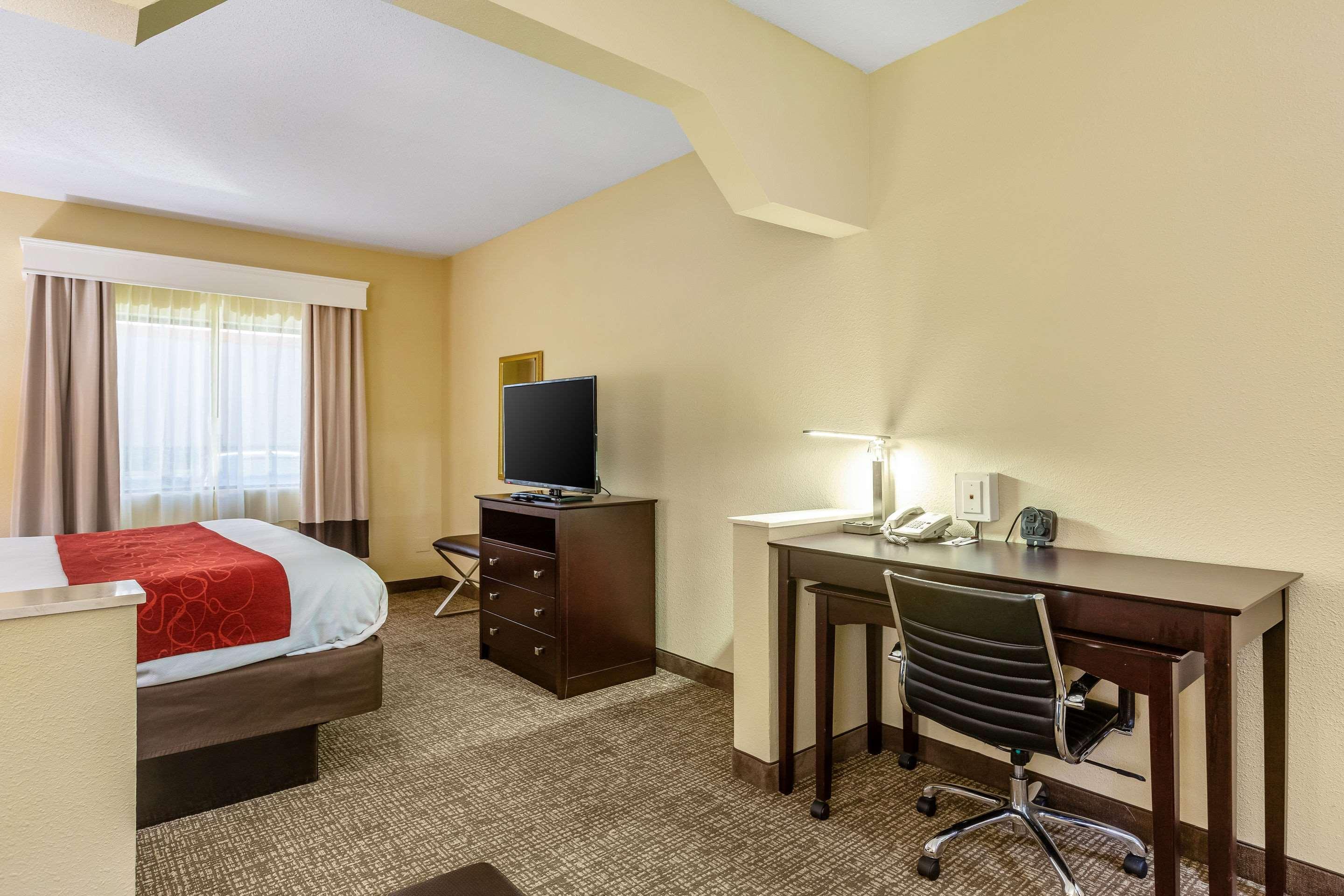 Comfort Suites Near Robins Air Force Base Warner Robins Εξωτερικό φωτογραφία