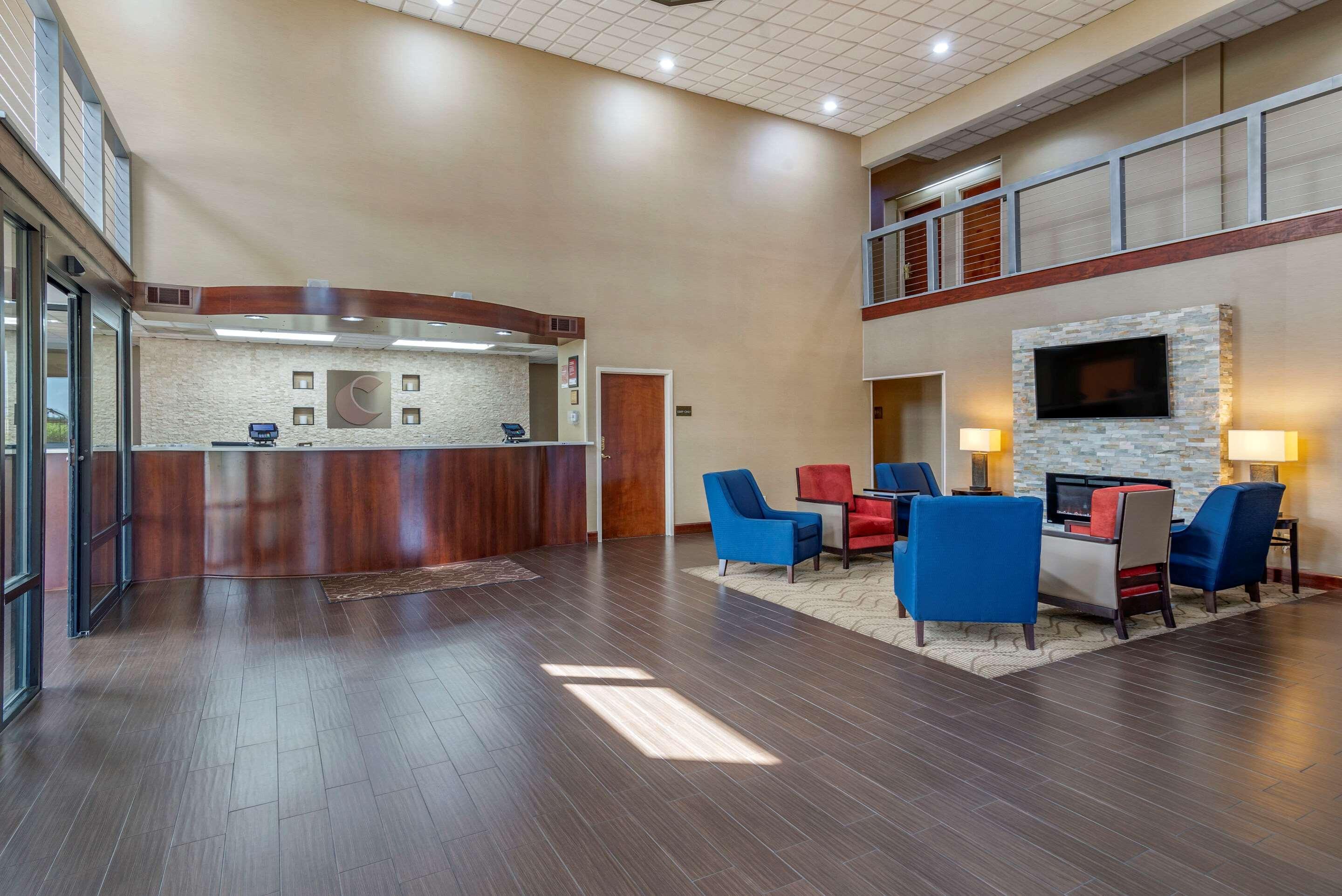 Comfort Suites Near Robins Air Force Base Warner Robins Εξωτερικό φωτογραφία