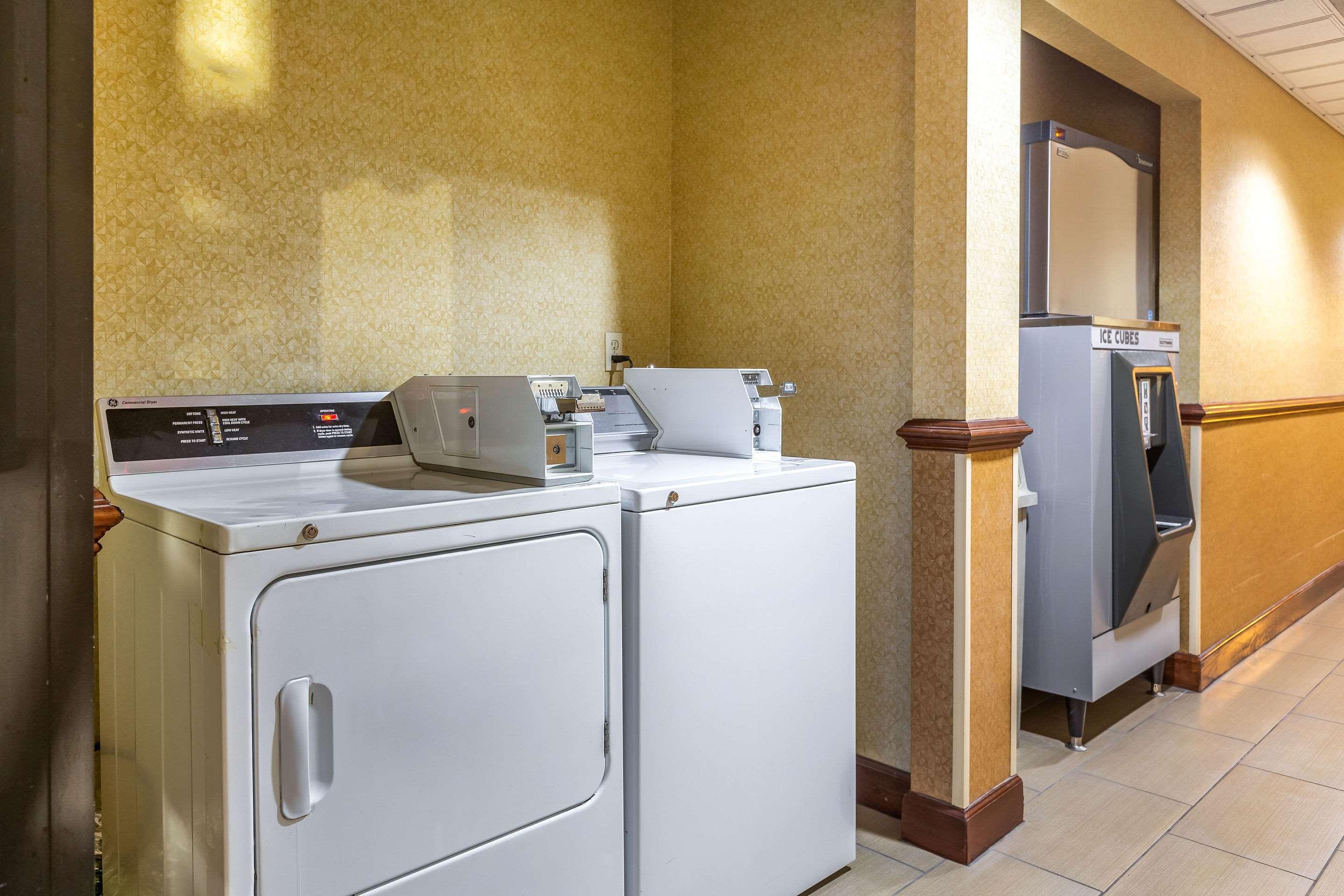 Comfort Suites Near Robins Air Force Base Warner Robins Εξωτερικό φωτογραφία