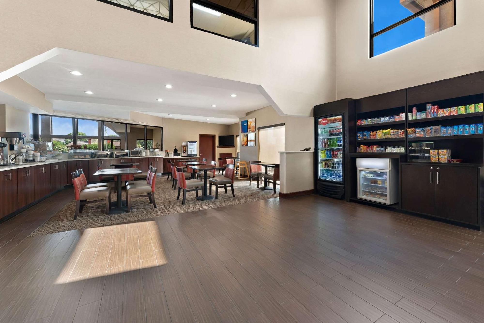 Comfort Suites Near Robins Air Force Base Warner Robins Εξωτερικό φωτογραφία