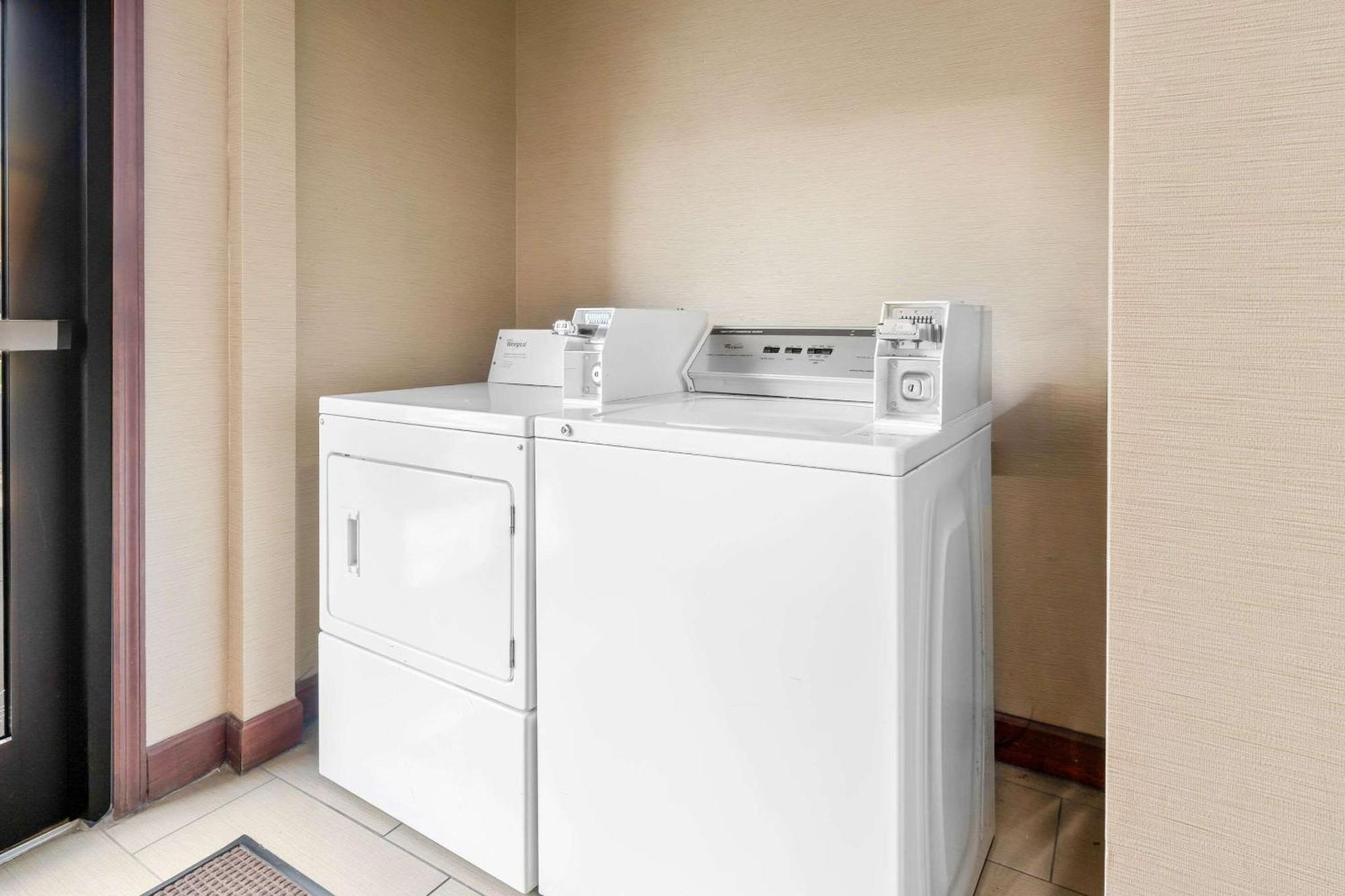 Comfort Suites Near Robins Air Force Base Warner Robins Εξωτερικό φωτογραφία
